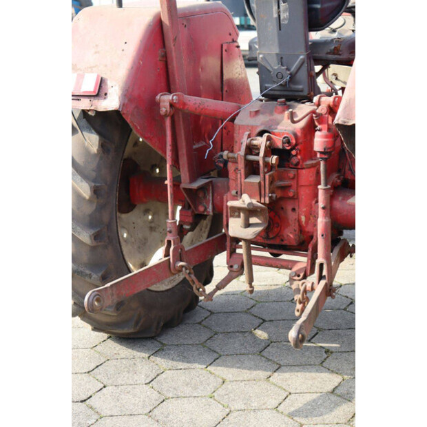 1972 MC Cormick 353-49014353