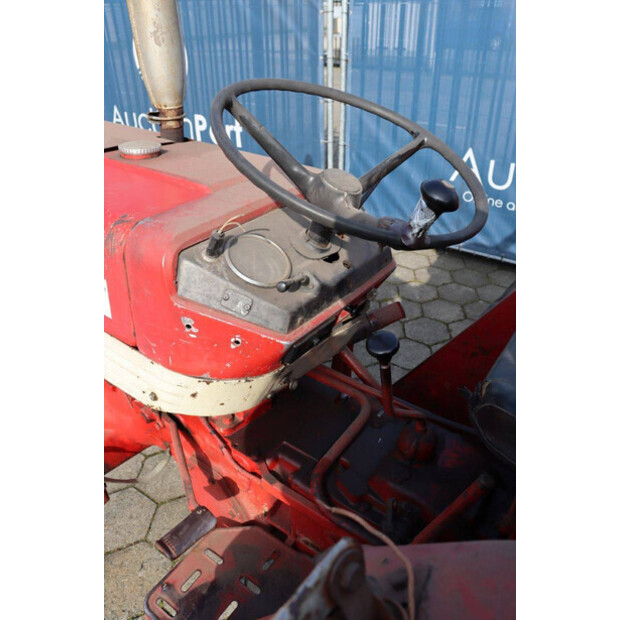 1972 MC Cormick 353-49014360