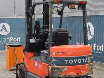 2005-toyota-7fbmf25-1485260-49014456
