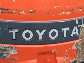 2005-toyota-7fbmf25-1485260-49014474
