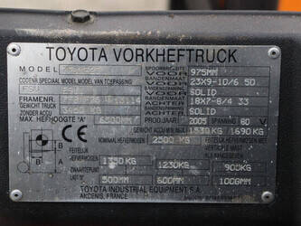2005-toyota-7fbmf25-1485260-49014487