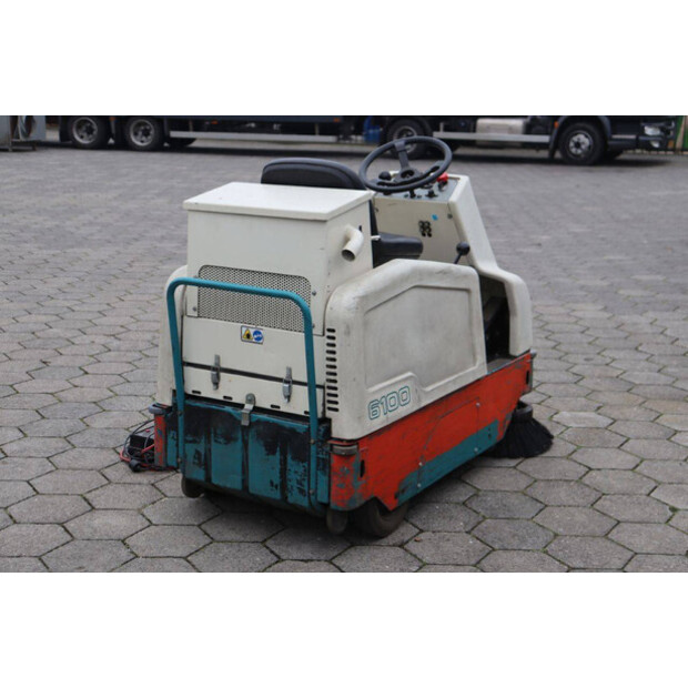 2017 TENNANT 6100-49014687