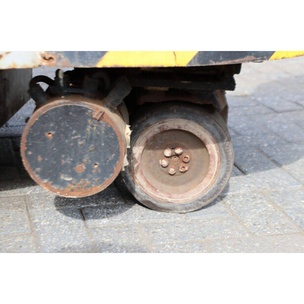 2006 VALLA MANITEX 20E-49014874