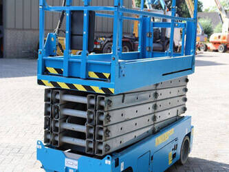 2011-genie-gs-3232-1485276-49015070