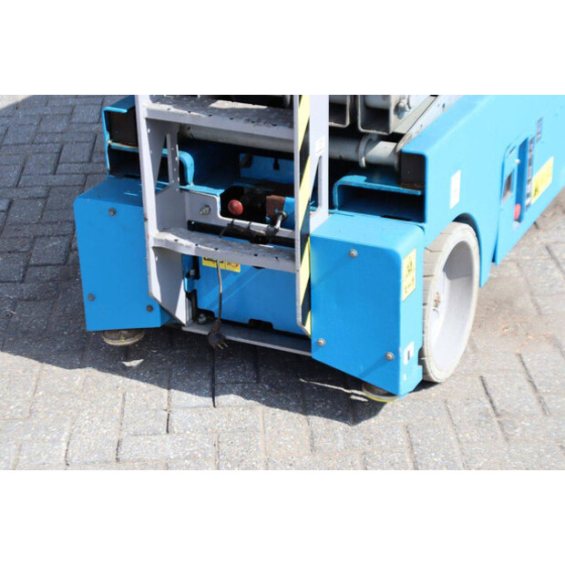 2011 Genie GS-3232-49015074