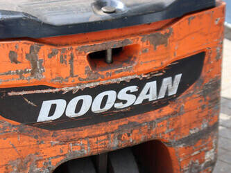 2015-doosan-18-49015335