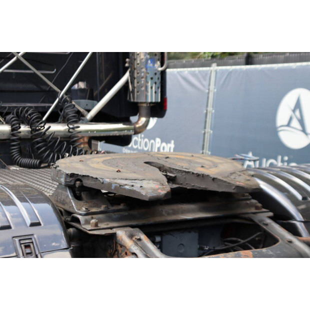 2001 Scania T124-49015395