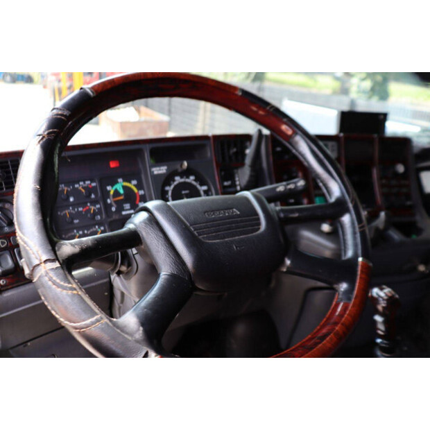 2001 Scania T124-49015416