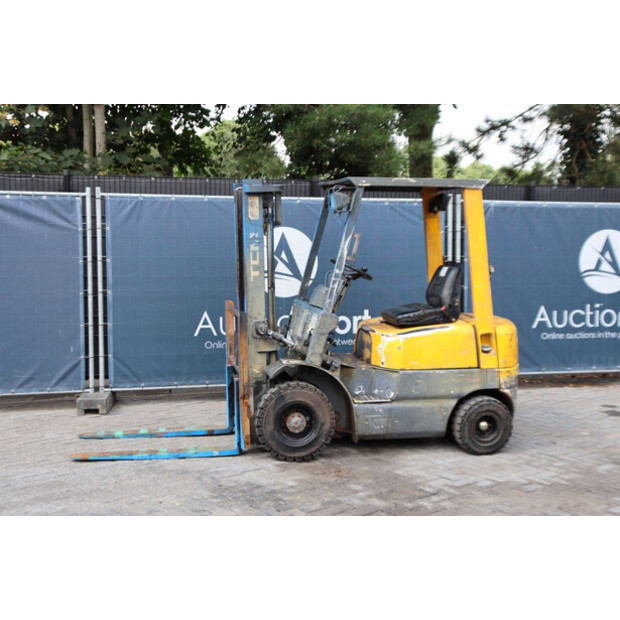 TCM FHD15Z8-49015517