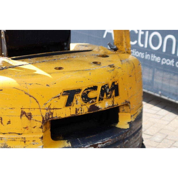 TCM FHD15Z8-49015535