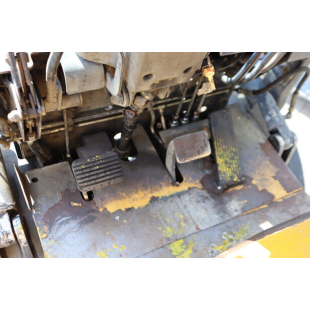 TCM FHD15Z8-49015542