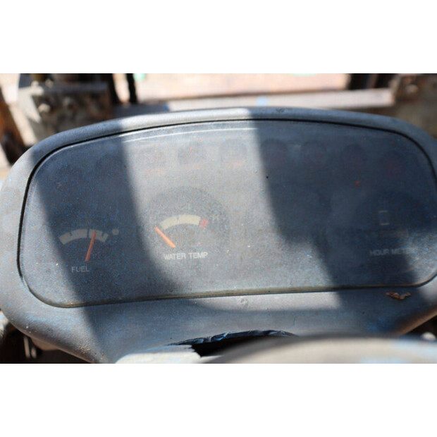 TCM FHD15Z8-49015547