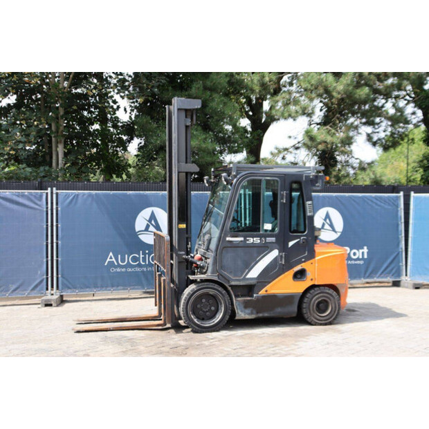 2020 Doosan D35C-7-49015674