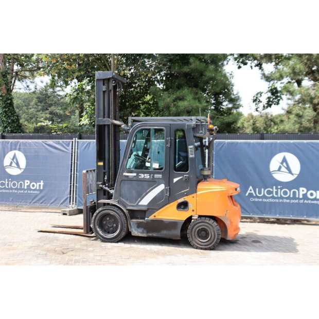 2020 Doosan D35C-7-49015676