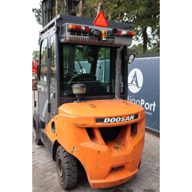 2020 Doosan D35C-7-49015692