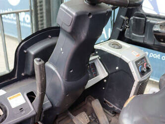 2020-doosan-d35c-7-49015701