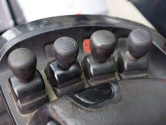 2020-doosan-d35c-7-49015705