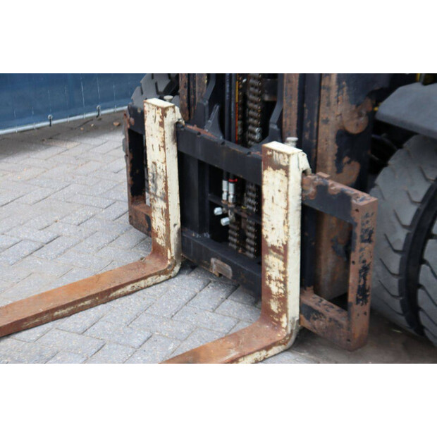 2013 Hyster H4.2-49015734