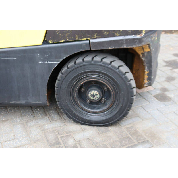 2013 Hyster H4.2-49015737