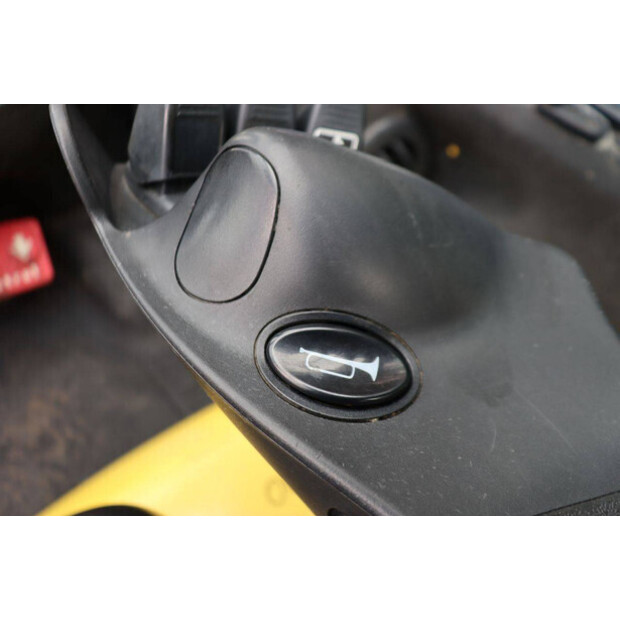 2013 Hyster H4.2-49015752