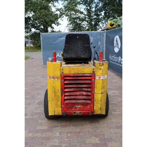 2008 Knikmops 90-49015850