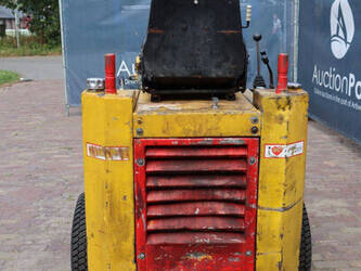 2008-knikmops-90-1485295-49015850