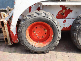 bobcat-741-1485296-49015907