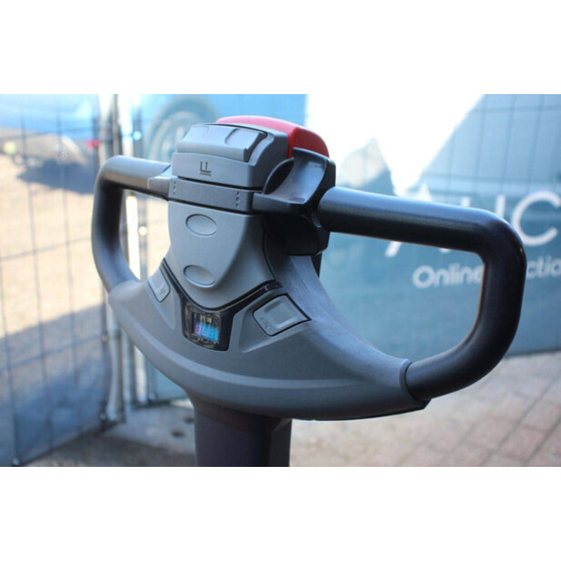 2019 Toyota SWE120-49016385