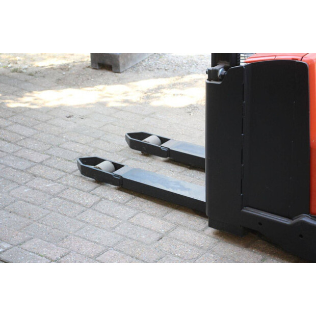 2019 Toyota SWE120-49016392