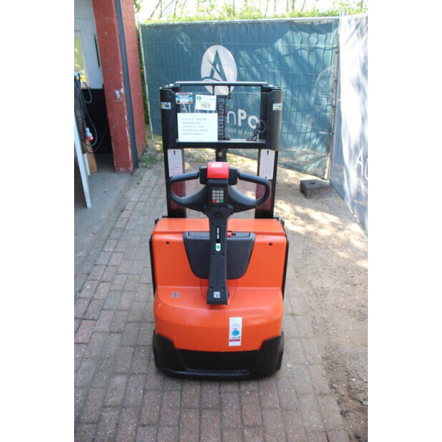 2021 Toyota SWE200D-49016439