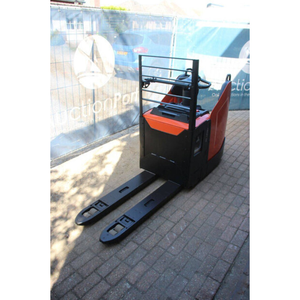 2020 Toyota LPE250-49016507