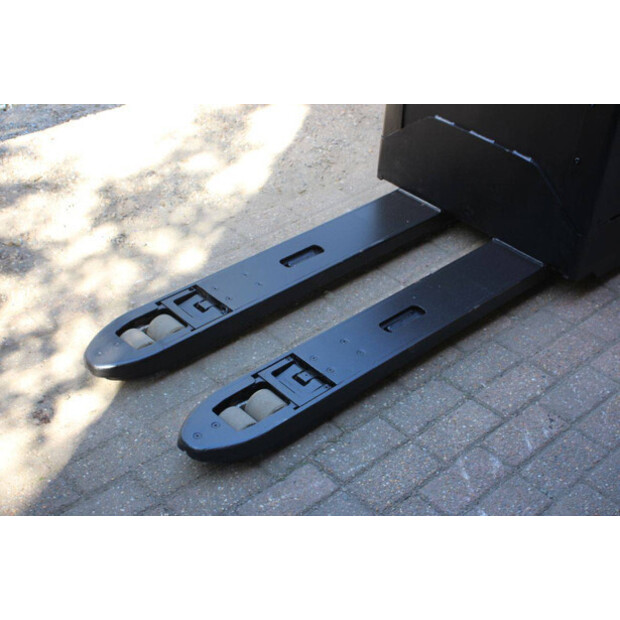 2020 Toyota LPE250-49016508