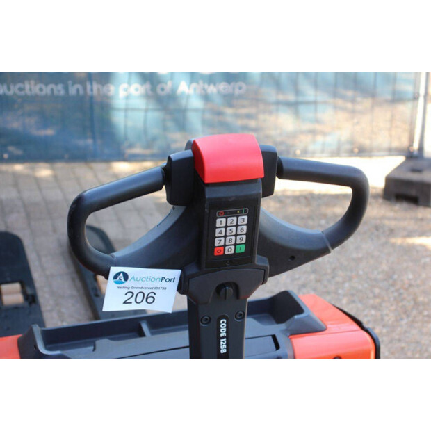 2023 Toyota LWE200-49016534