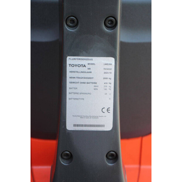 2023 Toyota LWE200-49016535
