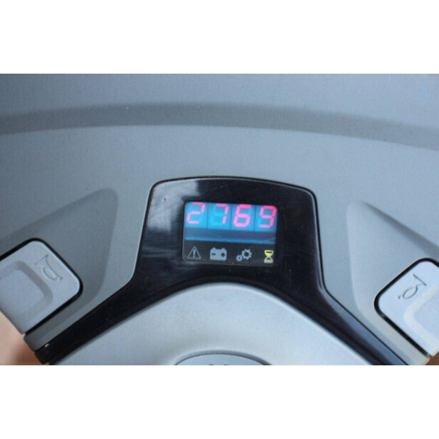 2023 Toyota LWE200-49016537