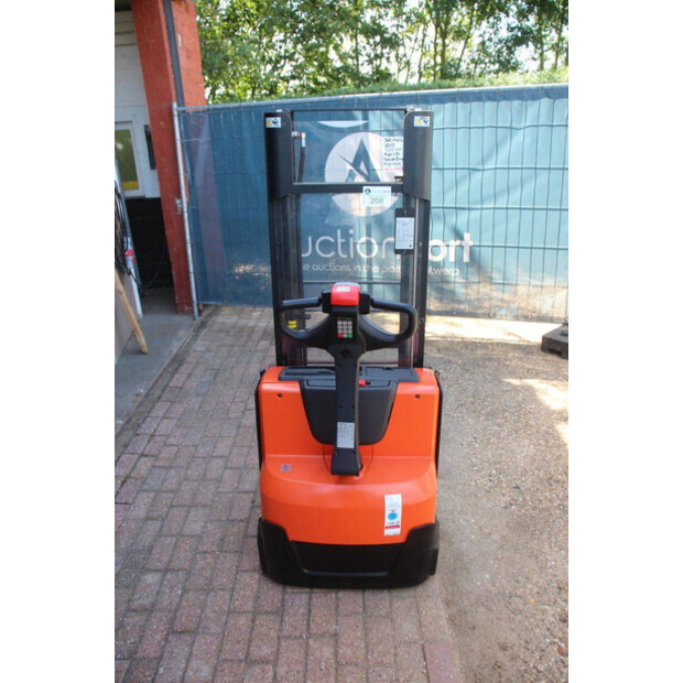2015 بي تي SWE140L-49016544