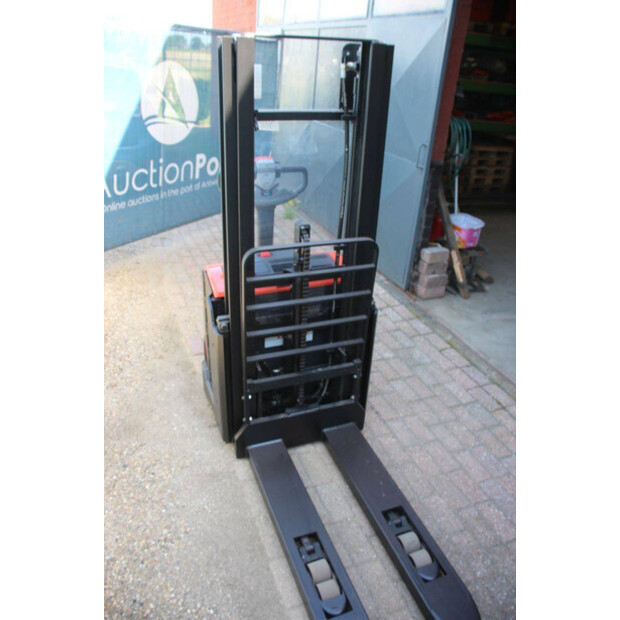 2015 بي تي SWE140L-49016546