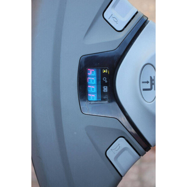 2015 بي تي SWE140L-49016558