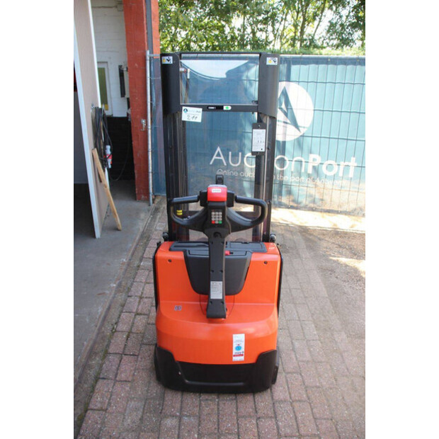 2015 بي تي SWE140L-49016567