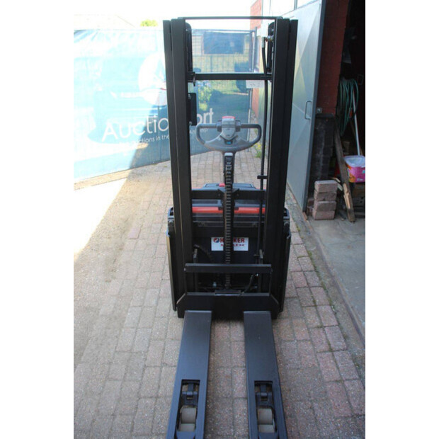 2015 بي تي SWE140L-49016570