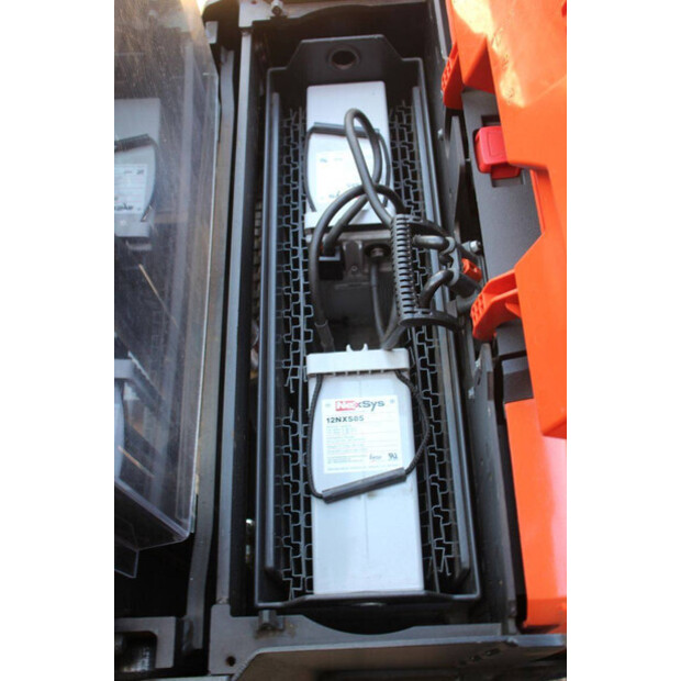 2015 بي تي SWE140L-49016580