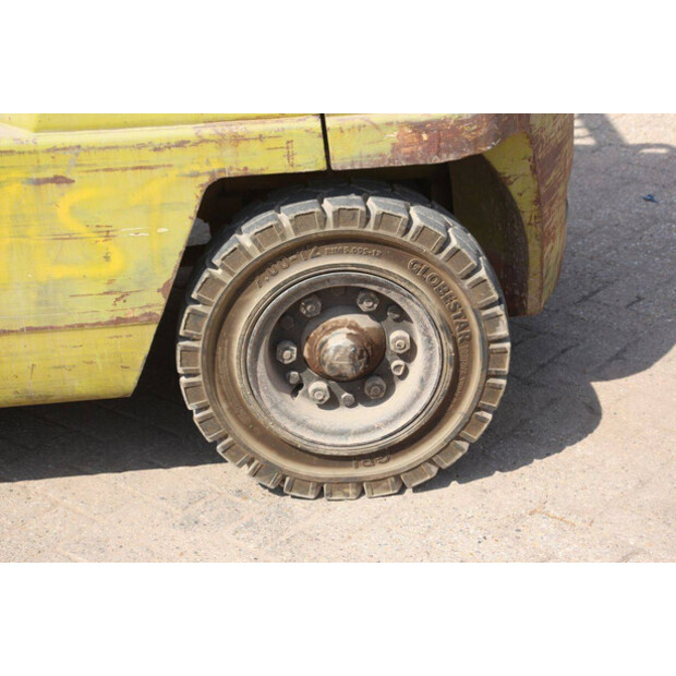 1990 ميتسوبيشي FG-35-49016596