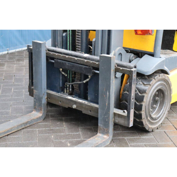 2004 Jungheinrich EFG 320-49016757