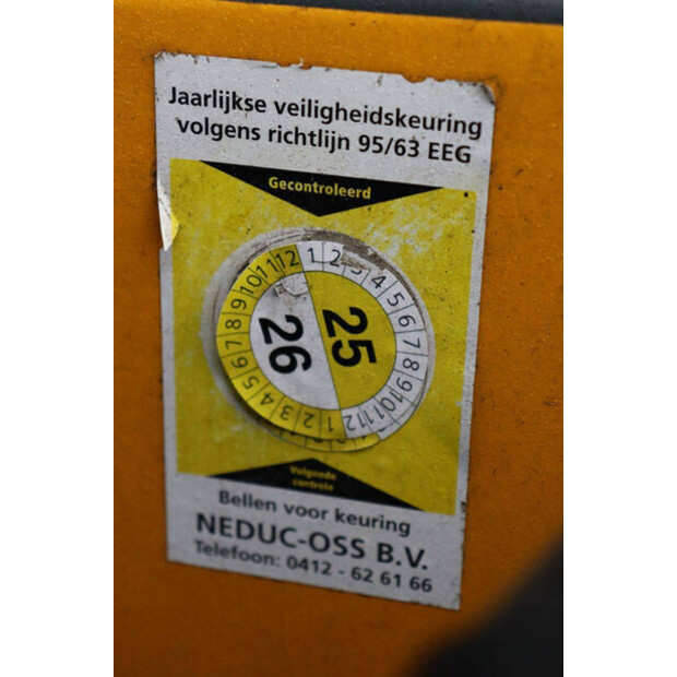 2004 Jungheinrich EFG 320-49016759