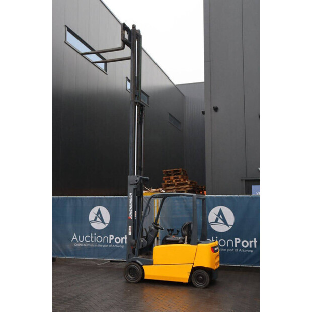 2004 Jungheinrich EFG 320-49016779