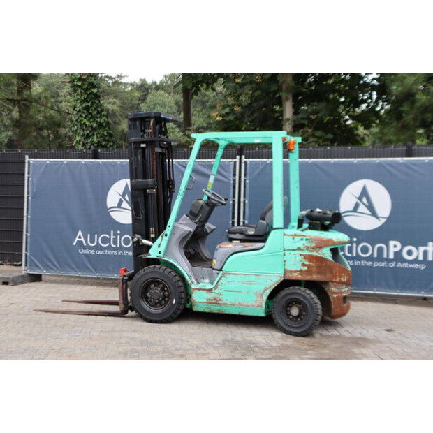 2015 MITSUBISHI FD25NT-49017266