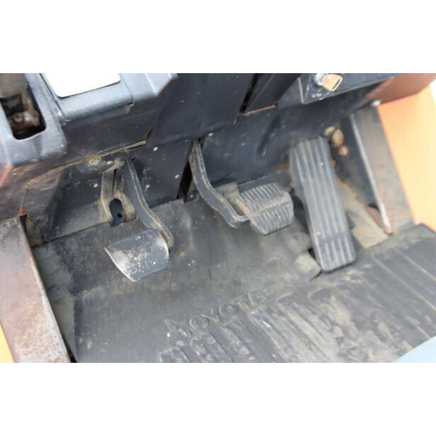 1999 Toyota 30-49017360