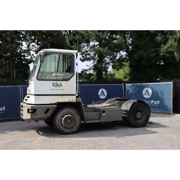 2002 Terberg YT180-49017371