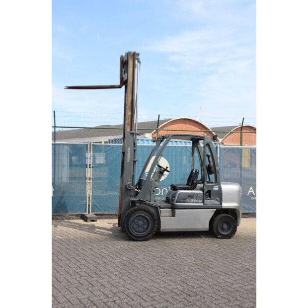 NISSAN 30-49017488