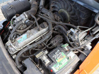 2017-toyota-02-2fg25-49017555